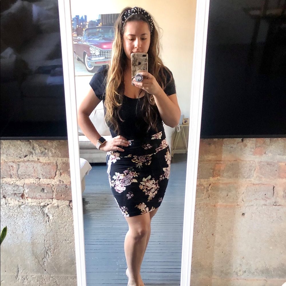 Charlotte Russe | Black Floral Skirt 🌸